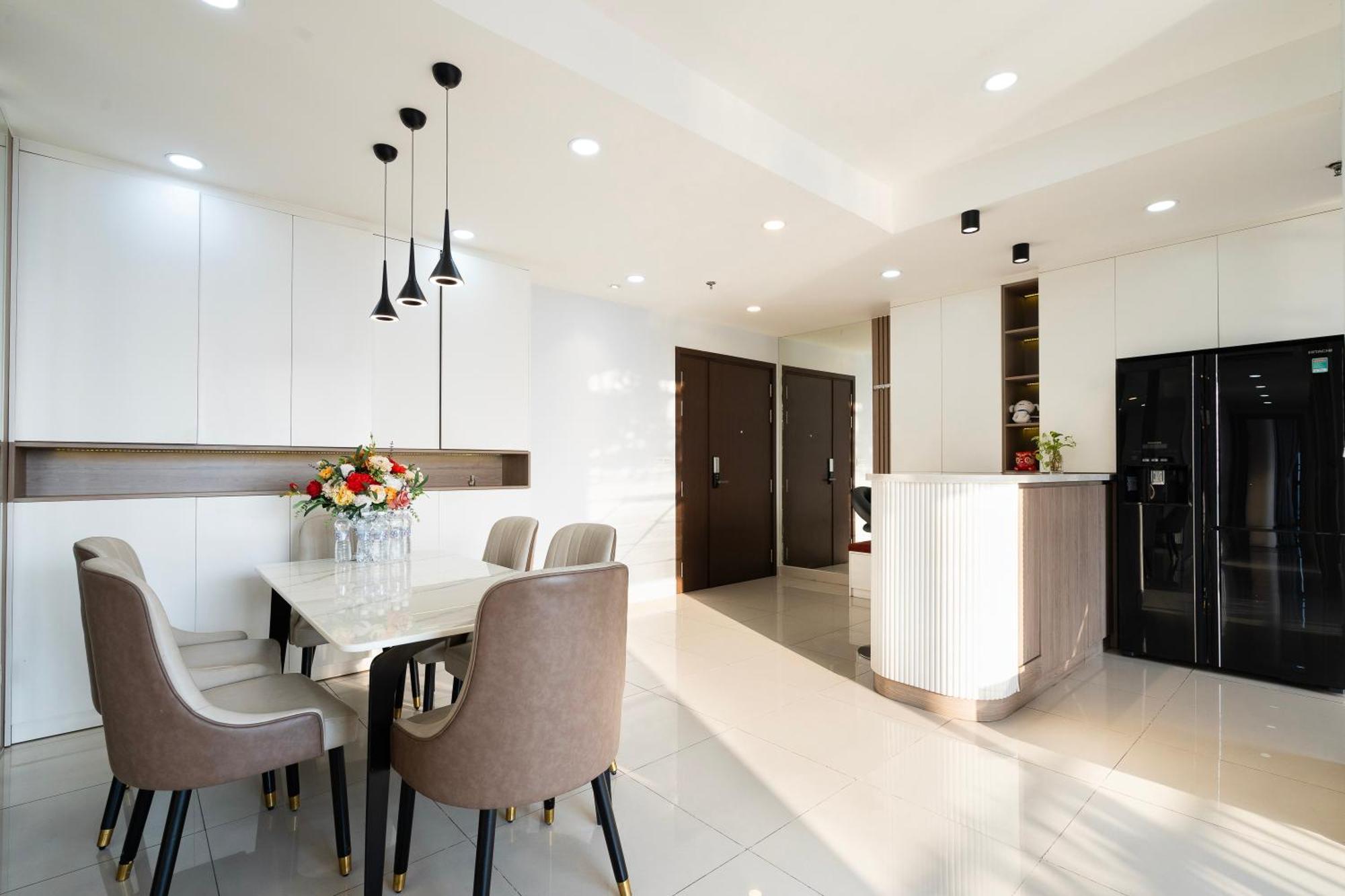 Double E Saigon Apartment In Rivergate Building Хошимин Экстерьер фото