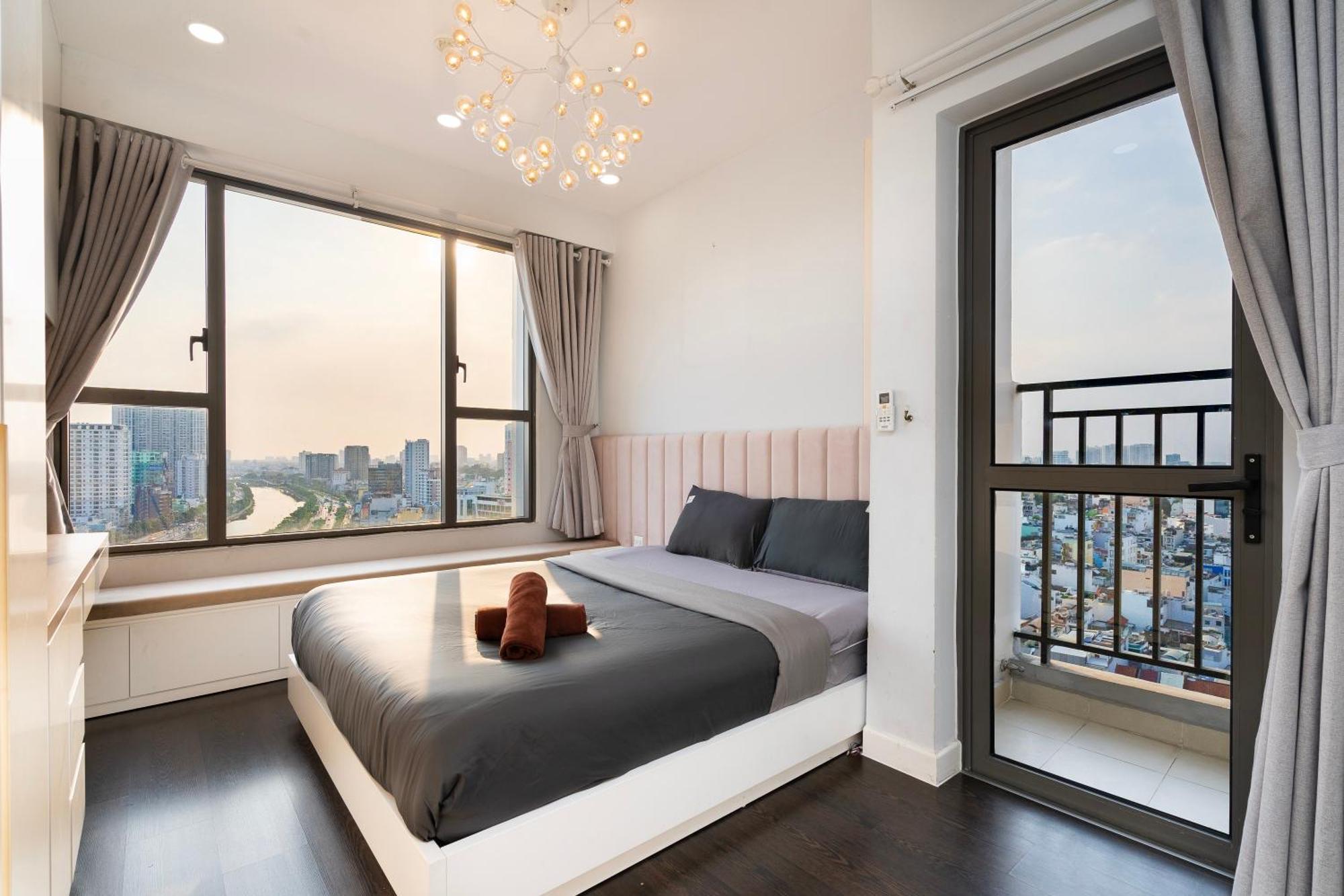 Double E Saigon Apartment In Rivergate Building Хошимин Экстерьер фото