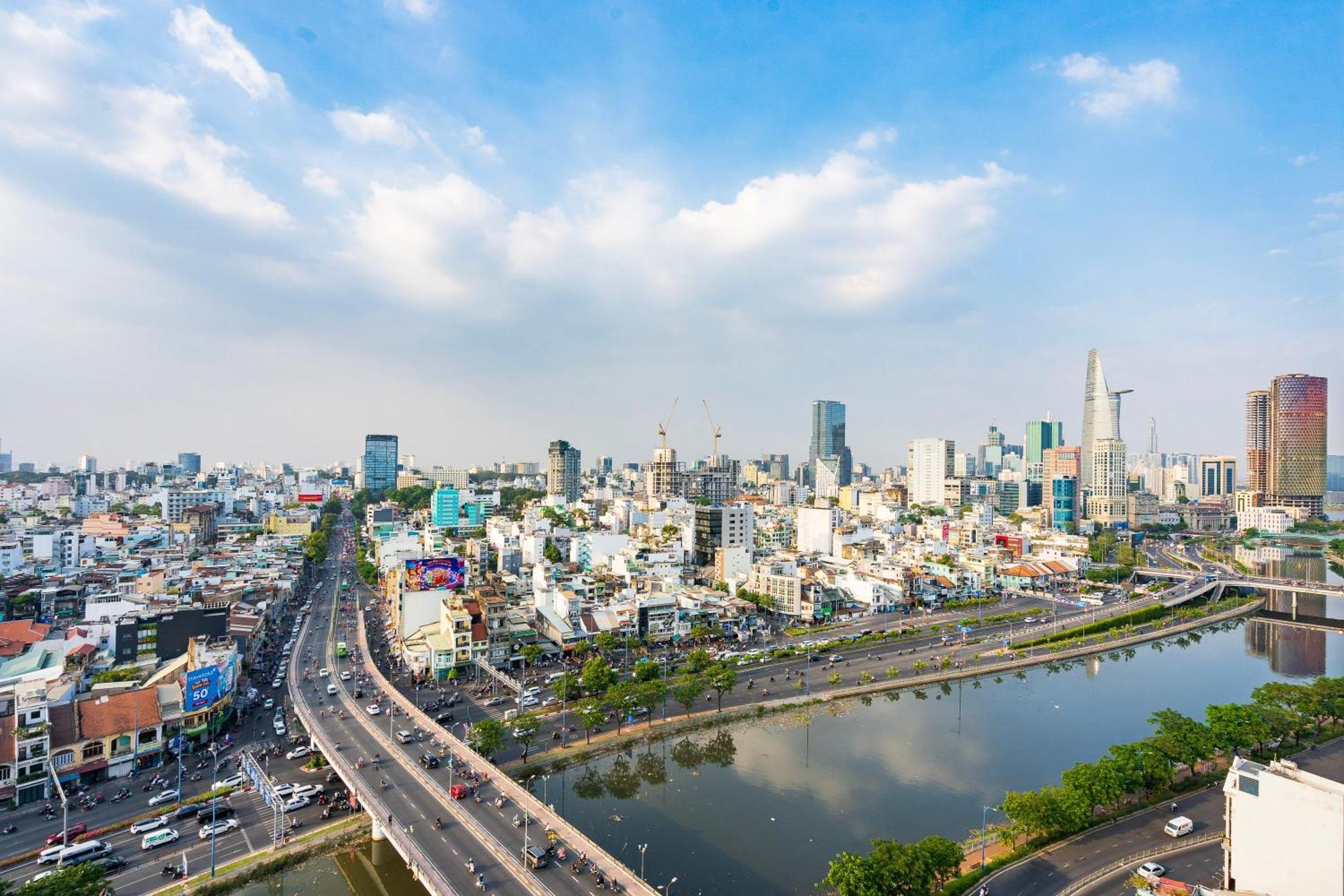Double E Saigon Apartment In Rivergate Building Хошимин Экстерьер фото