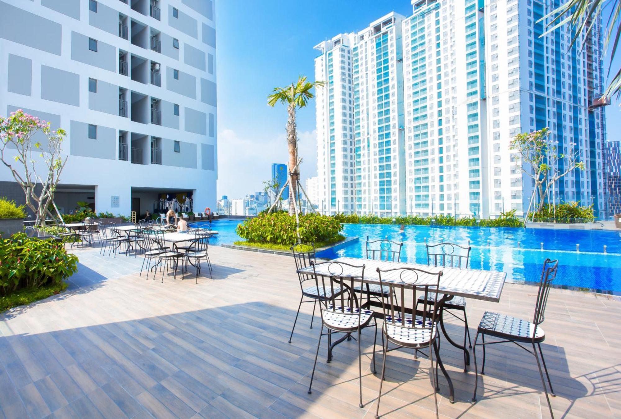 Double E Saigon Apartment In Rivergate Building Хошимин Экстерьер фото