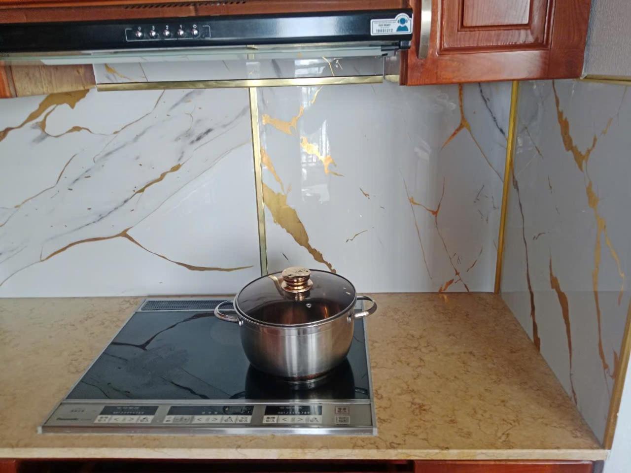 Double E Saigon Apartment In Rivergate Building Хошимин Экстерьер фото