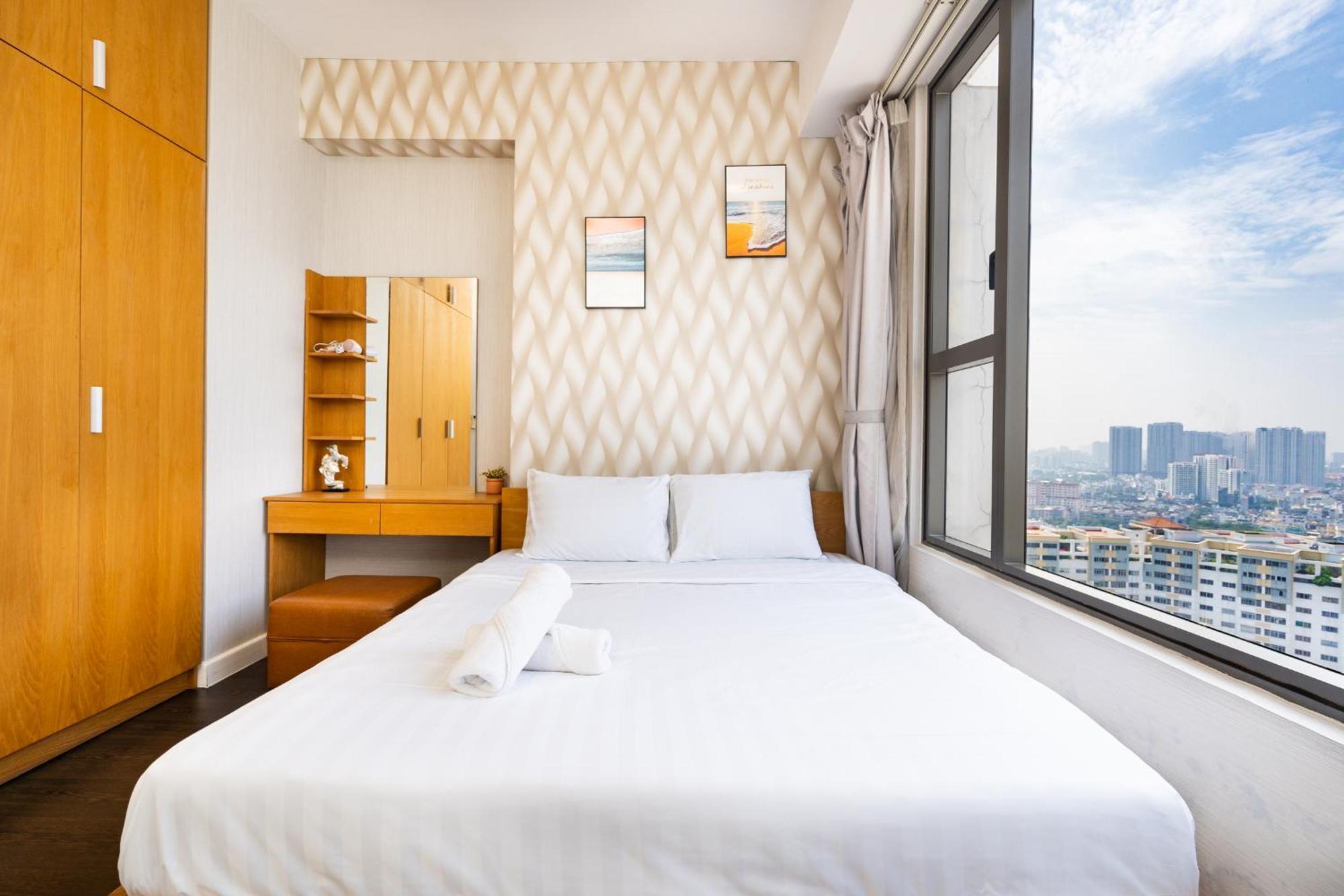 Double E Saigon Apartment In Rivergate Building Хошимин Экстерьер фото